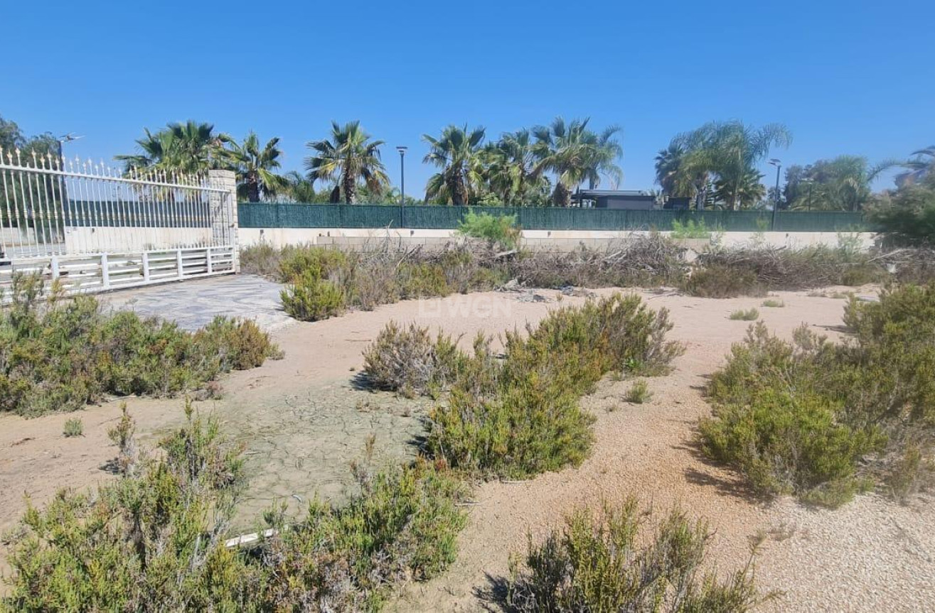 Resale - Plot / Land - La Hoya - La Hoya-daimes-el Derramador