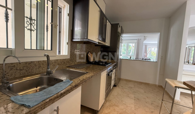 Odsprzedaż - Villa - Orihuela - Inland