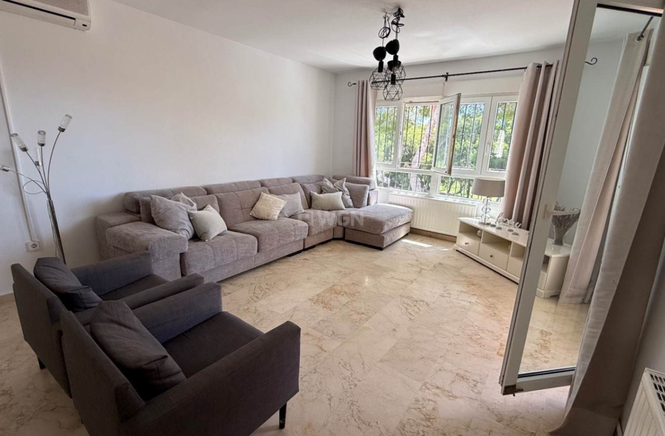 Odsprzedaż - Villa - Orihuela - Inland