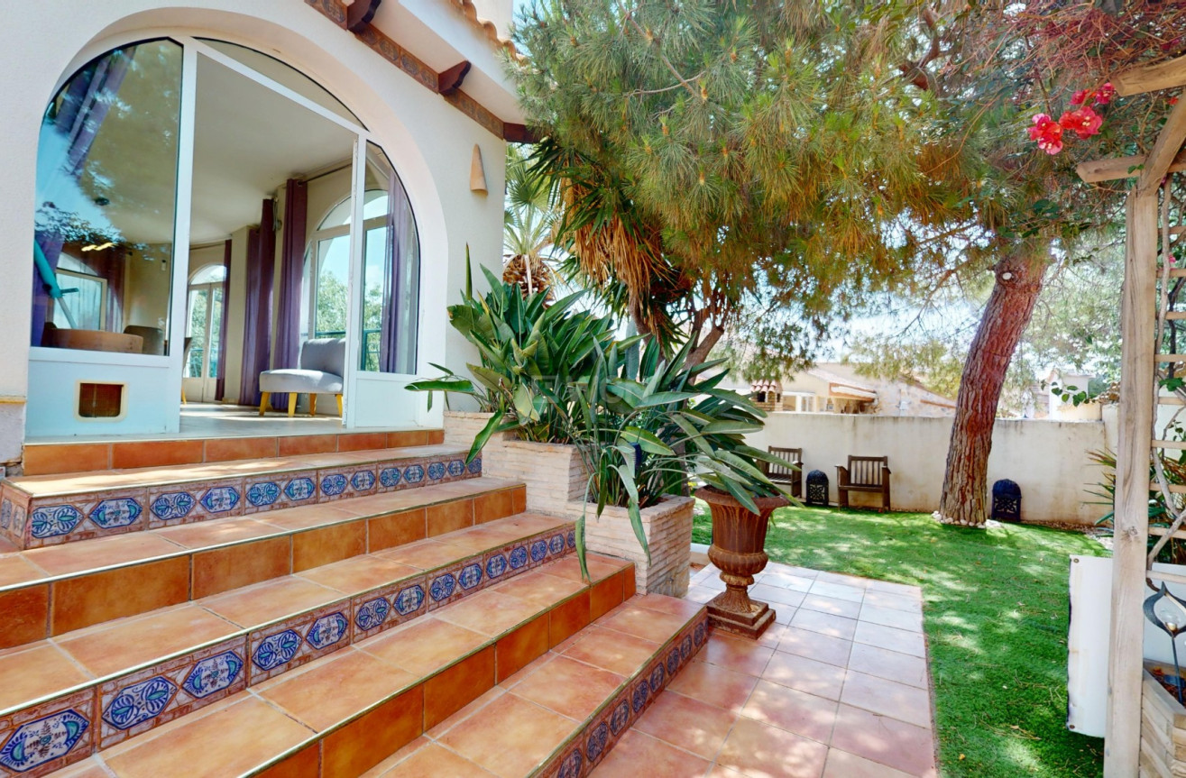 Reventa - Villa - Orihuela Costa - Costa Blanca