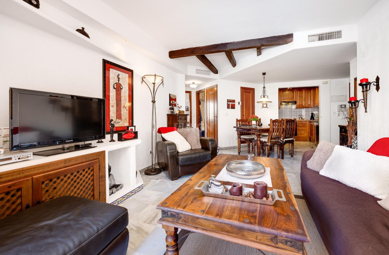 Odsprzedaż - Mieszkanie w bloku - Torrevieja - Playa de los Locos