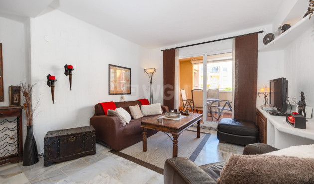 Odsprzedaż - Mieszkanie w bloku - Torrevieja - Playa de los Locos