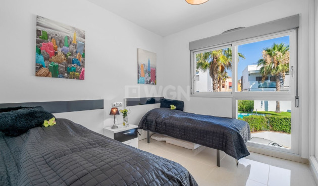 Odsprzedaż - Bungalow - Punta Prima - Costa Blanca