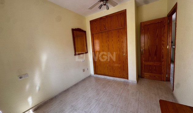 Odsprzedaż - Mieszkanie w bloku - San Miguel de Salinas - Inland