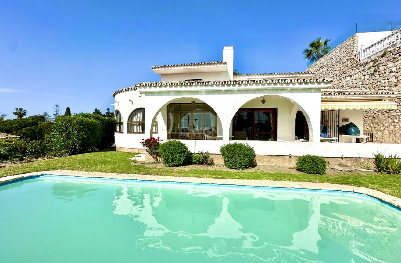 Odsprzedaż - Villa - Torremuelle - Costa del Sol