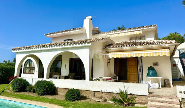 Odsprzedaż - Villa - Torremuelle - Costa del Sol