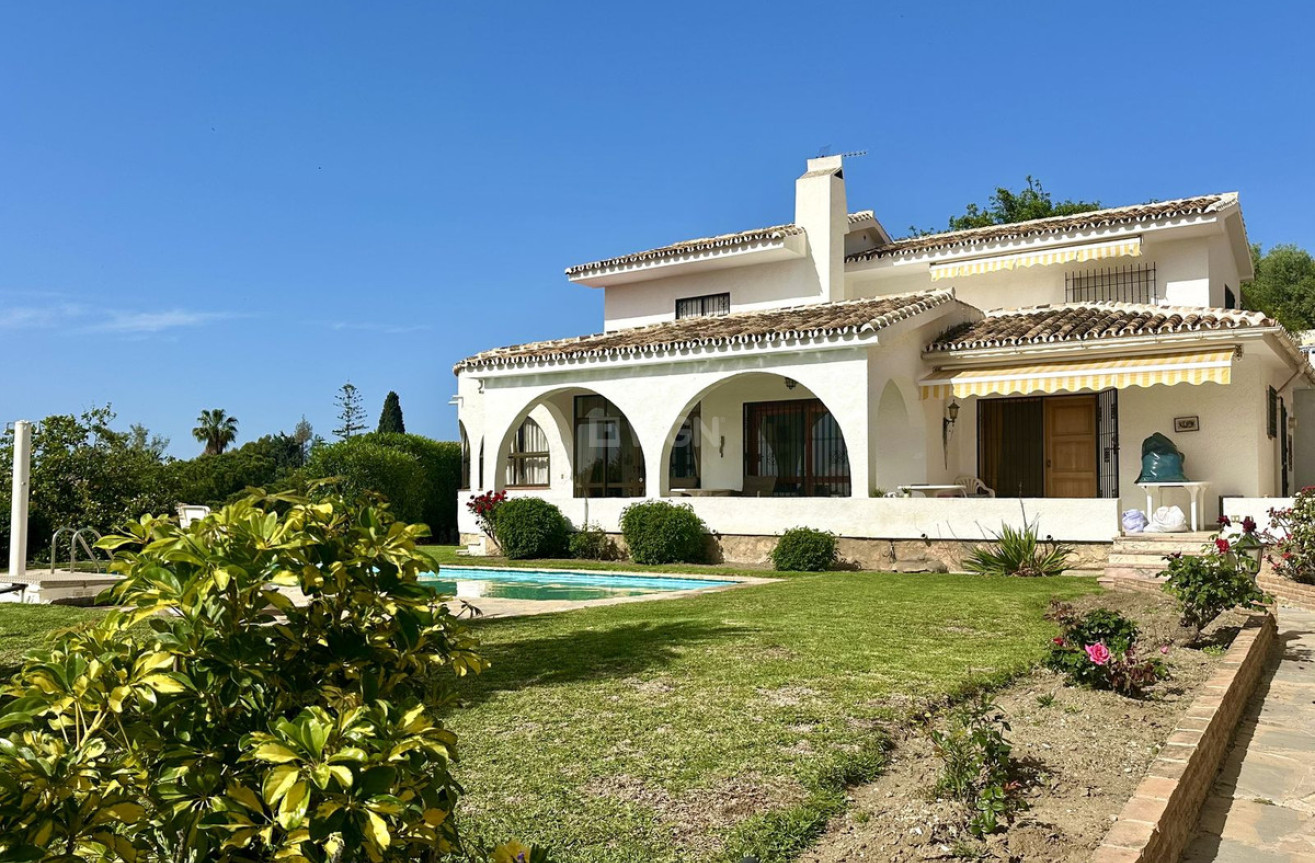 Odsprzedaż - Villa - Torremuelle - Costa del Sol