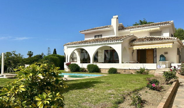 Odsprzedaż - Villa - Torremuelle - Costa del Sol