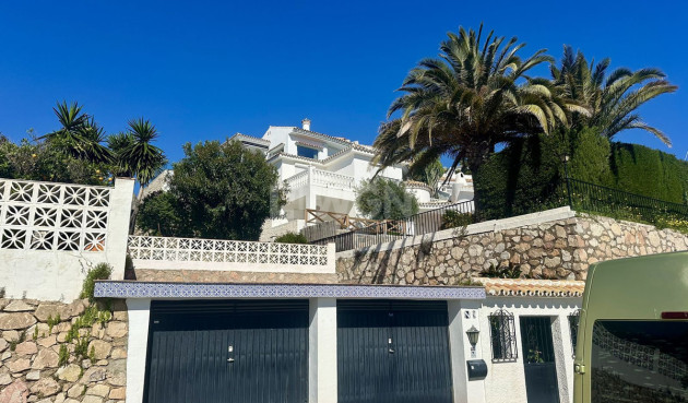 Odsprzedaż - Villa - Torremuelle - Costa del Sol