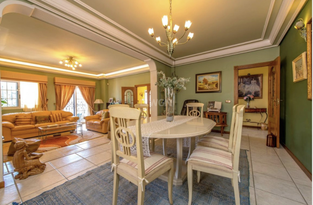 Odsprzedaż - Villa - La Mata - Costa Blanca