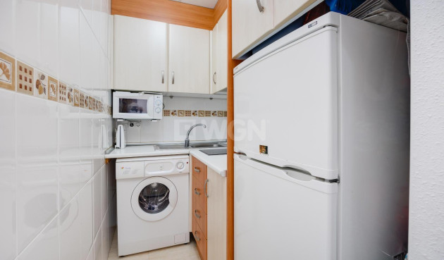 Odsprzedaż - Daszek - Torrevieja