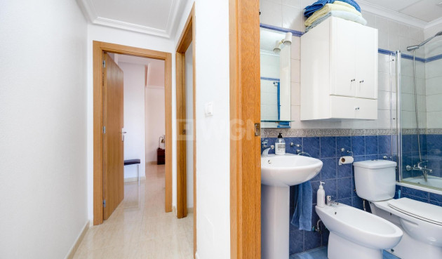 Odsprzedaż - Daszek - Torrevieja