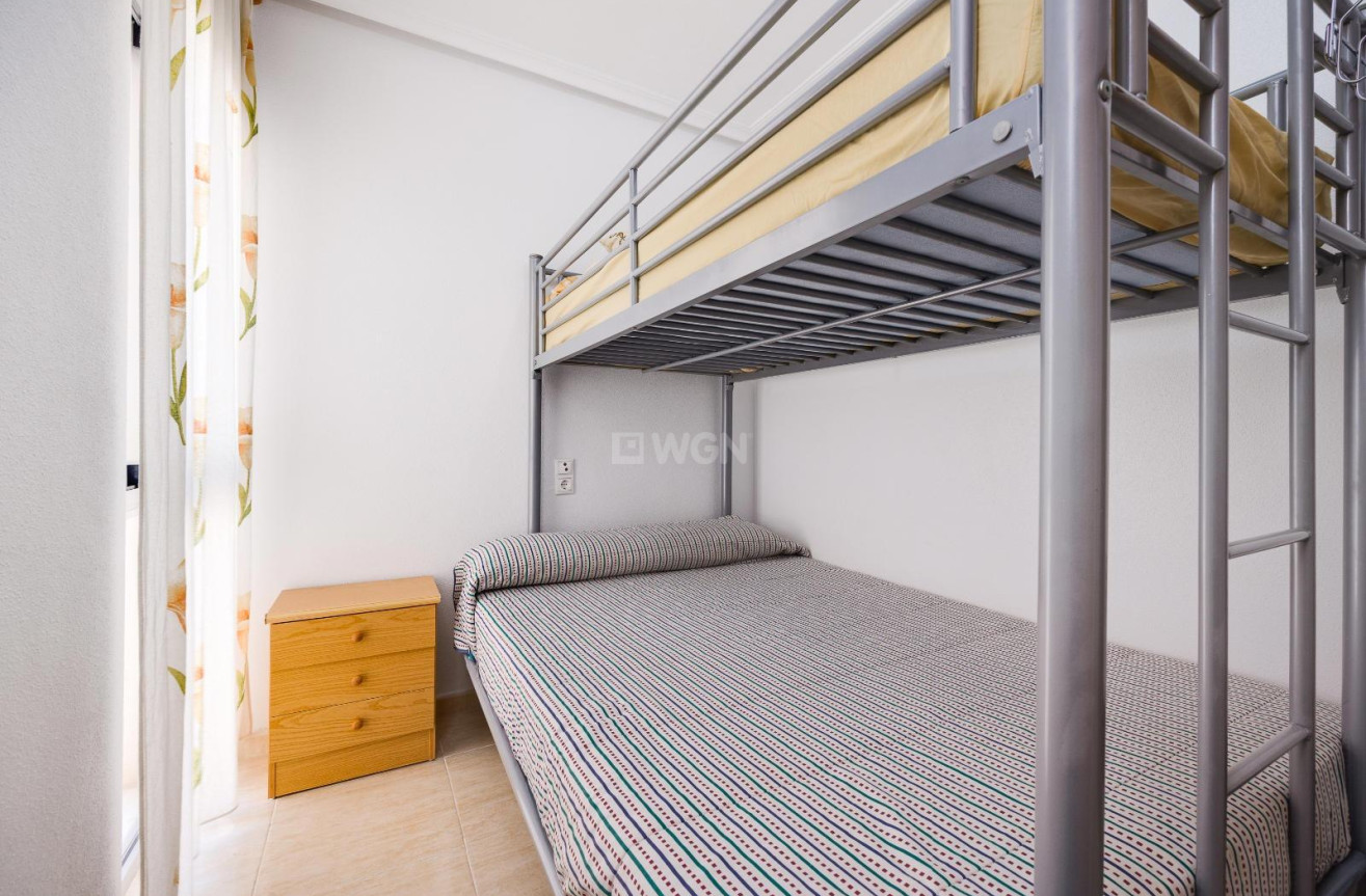 Odsprzedaż - Daszek - Torrevieja