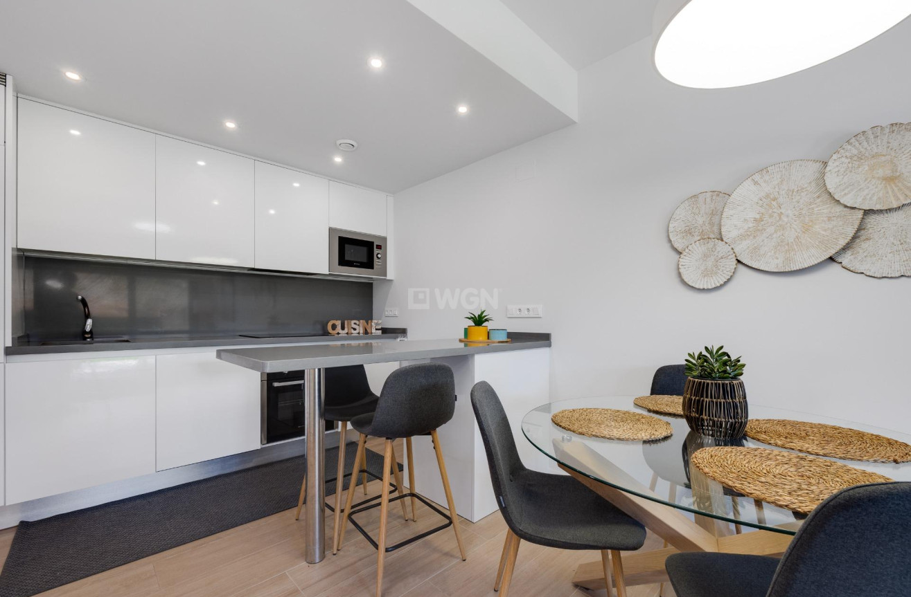 Odsprzedaż - Mieszkanie w bloku - Orihuela Costa - Villamartín-las Filipinas