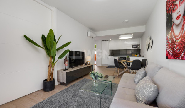 Odsprzedaż - Mieszkanie w bloku - Orihuela Costa - Villamartín-las Filipinas