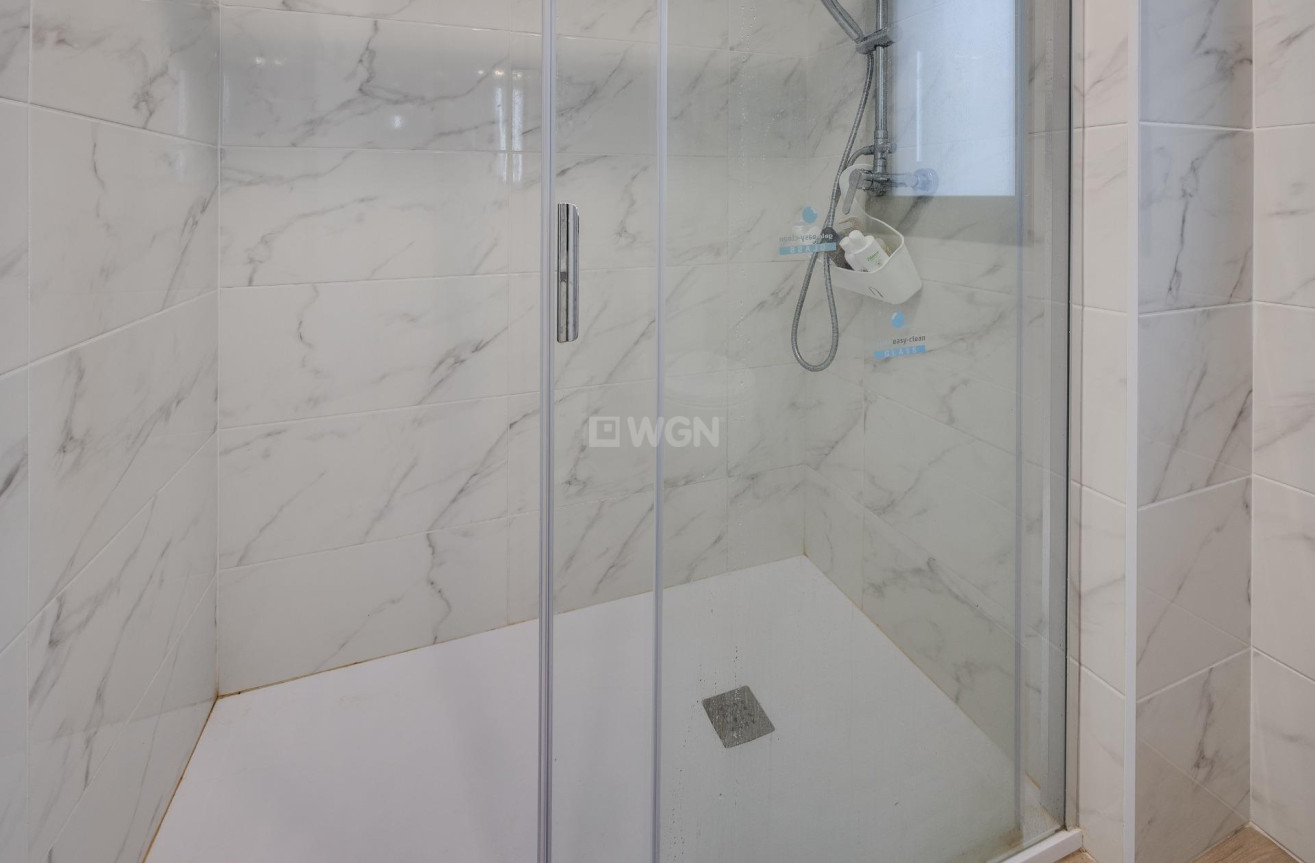 Odsprzedaż - Mieszkanie w bloku - Orihuela Costa - Villamartín-las Filipinas