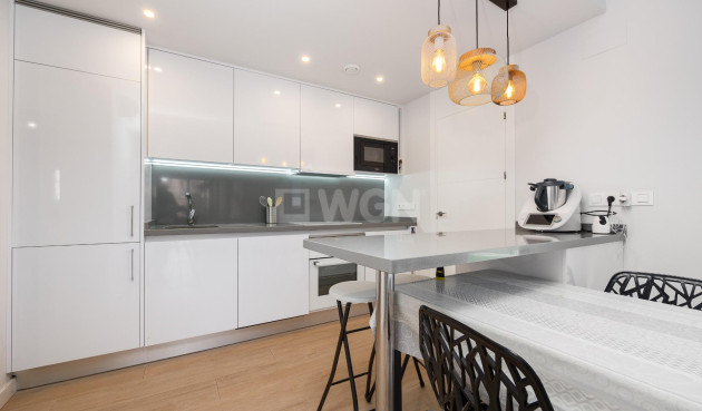 Odsprzedaż - Mieszkanie w bloku - Orihuela Costa - Villamartín-las Filipinas