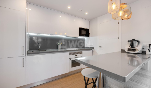 Odsprzedaż - Mieszkanie w bloku - Orihuela Costa - Villamartín-las Filipinas