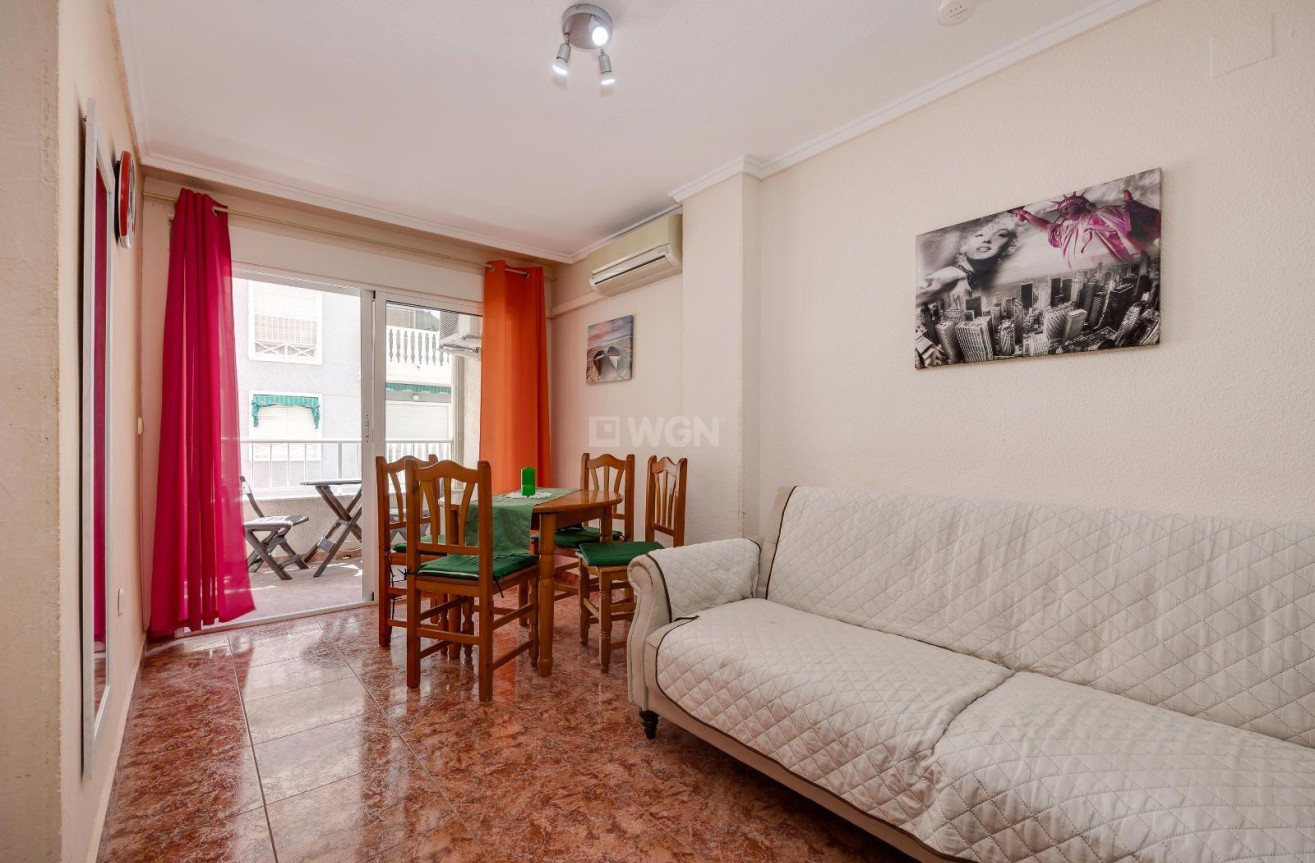 Reventa - Apartamento / piso - Torrevieja - Centro