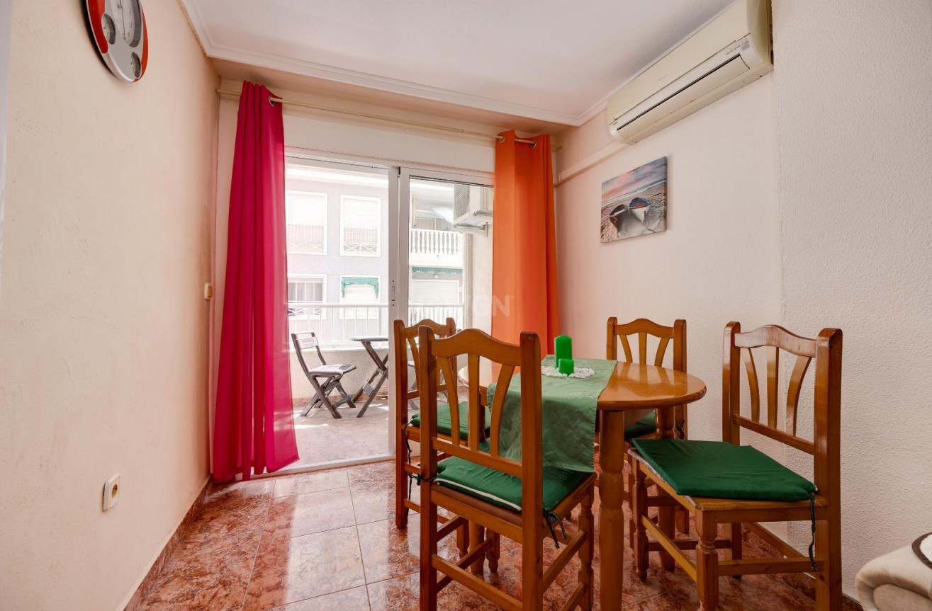 Reventa - Apartamento / piso - Torrevieja - Centro