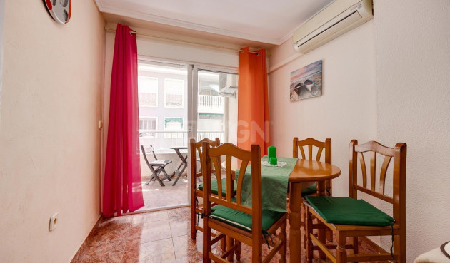 Reventa - Apartamento / piso - Torrevieja - Centro