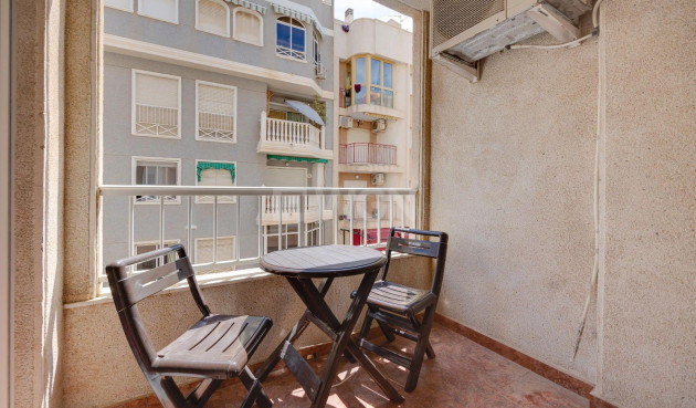 Reventa - Apartamento / piso - Torrevieja - Centro