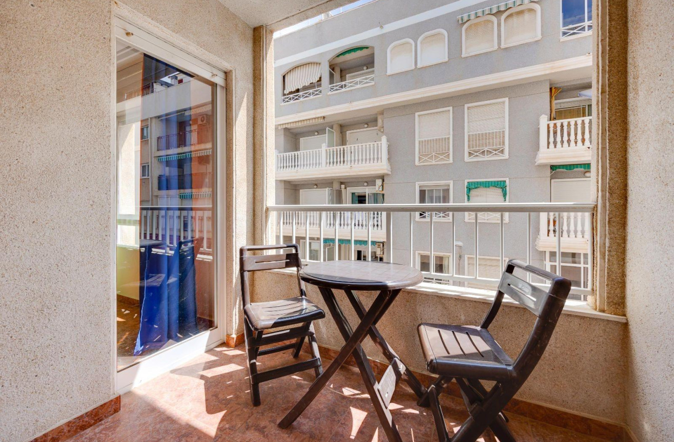 Reventa - Apartamento / piso - Torrevieja - Centro