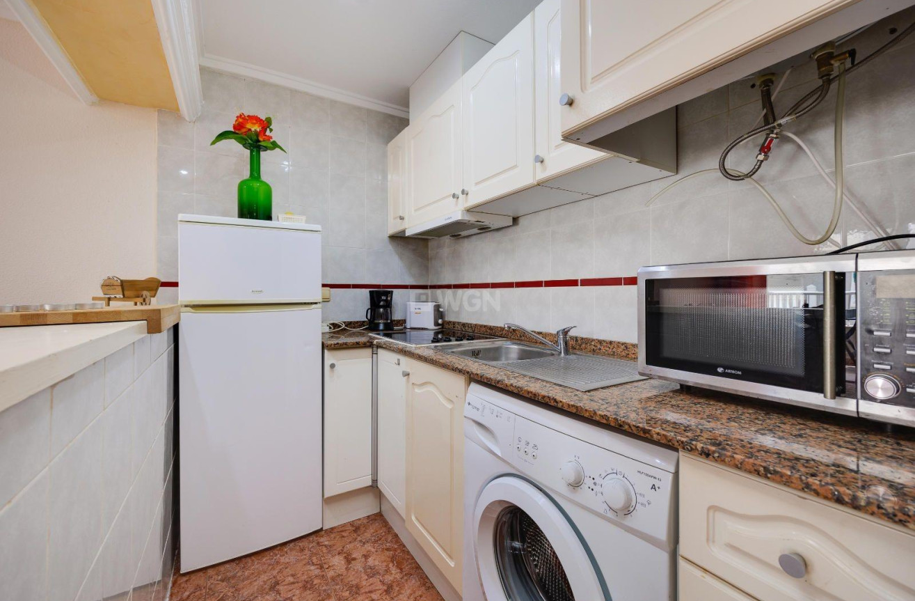 Reventa - Apartamento / piso - Torrevieja - Centro