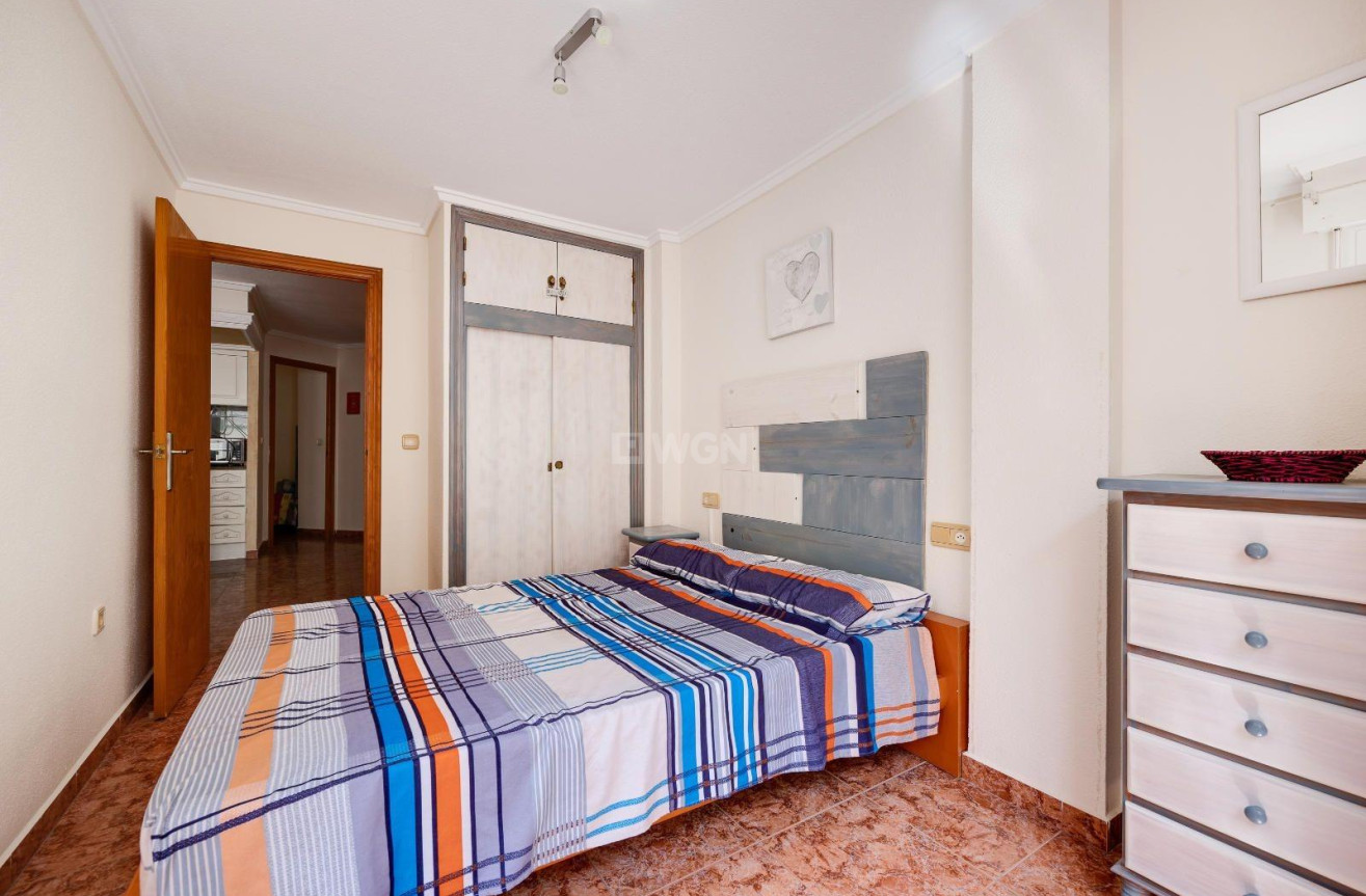 Reventa - Apartamento / piso - Torrevieja - Centro