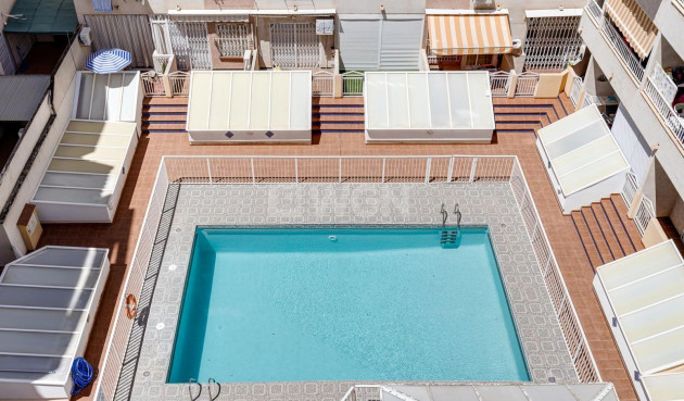 Reventa - Apartamento / piso - Torrevieja - Centro
