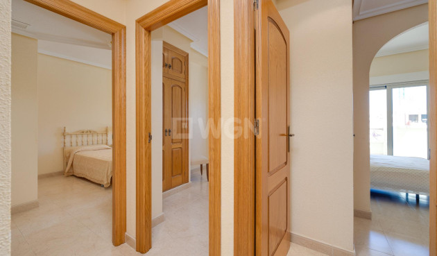 Odsprzedaż - Mieszkanie w bloku - Torrevieja - Paseo Maritimo