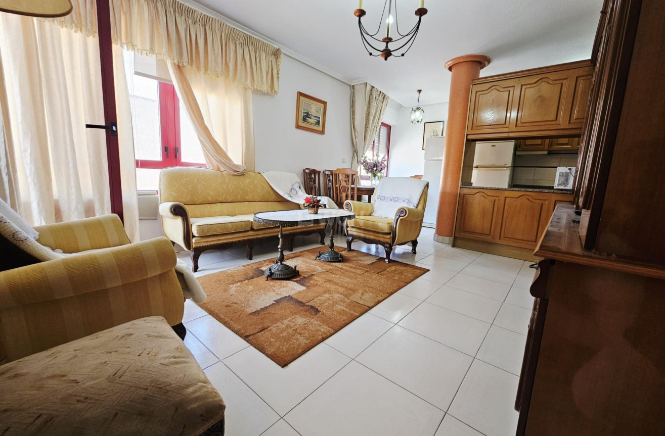Resale - Apartment / flat - Guardamar del Segura - Pueblo