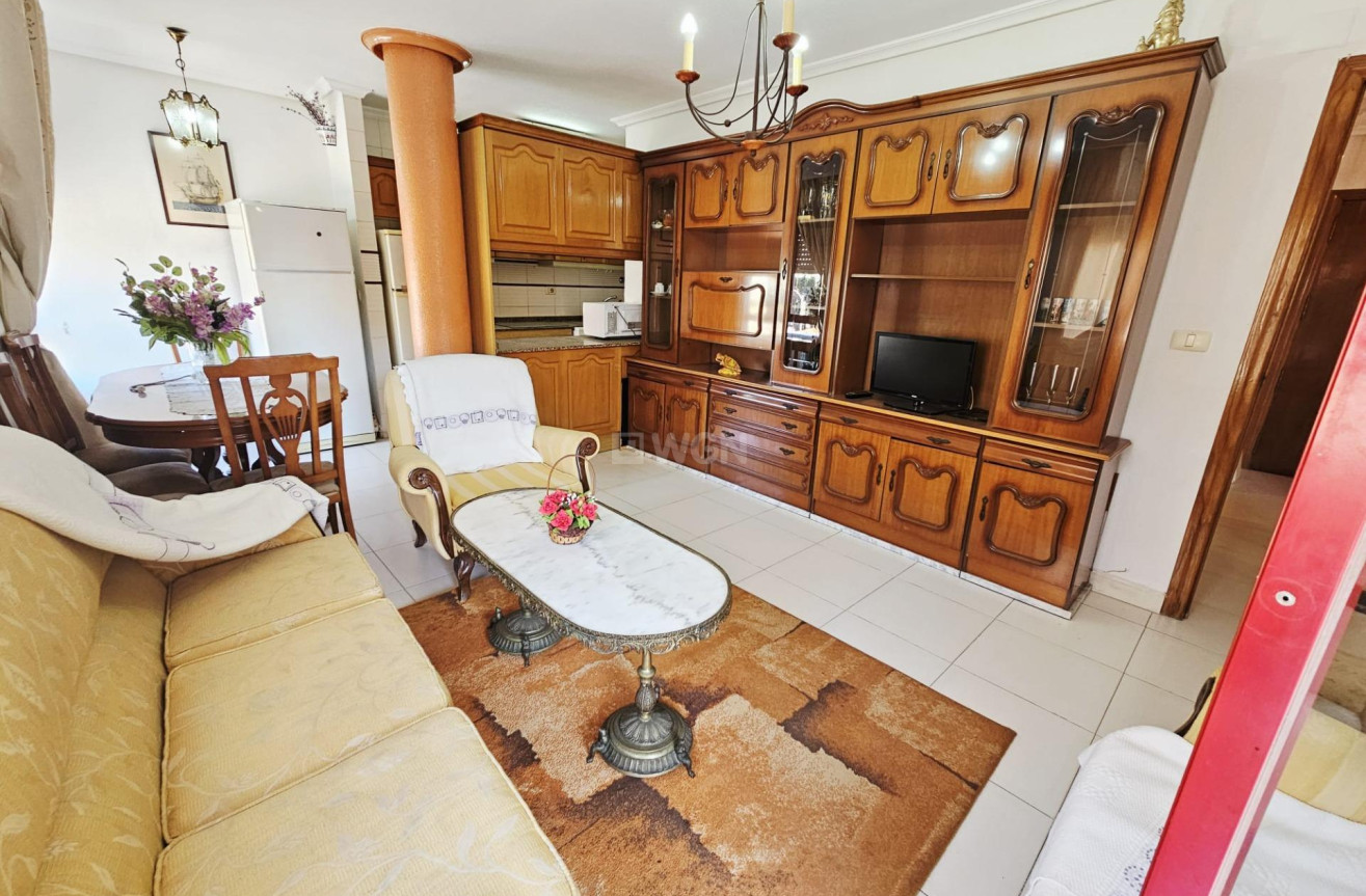 Resale - Apartment / flat - Guardamar del Segura - Pueblo