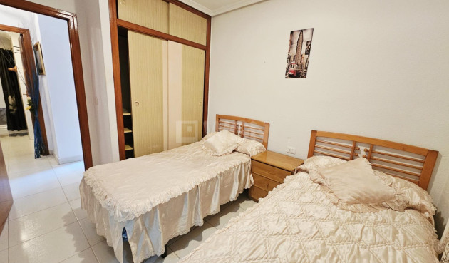 Resale - Apartment / flat - Guardamar del Segura - Pueblo