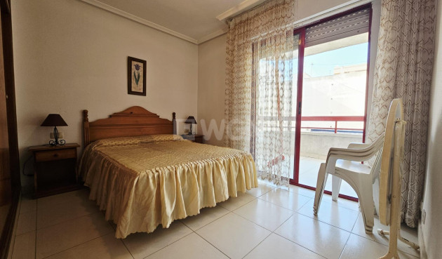 Resale - Apartment / flat - Guardamar del Segura - Pueblo
