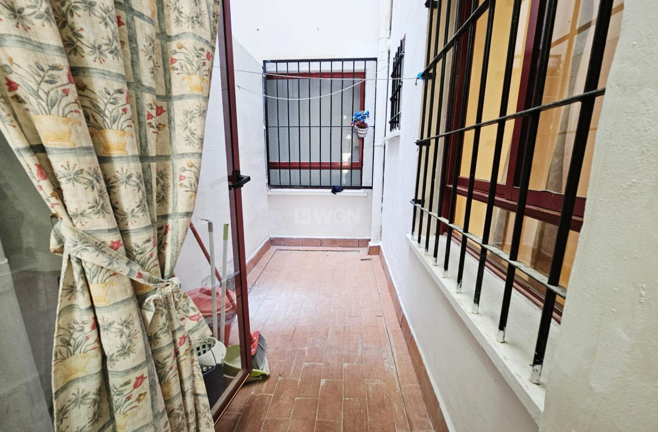 Resale - Apartment / flat - Guardamar del Segura - Pueblo
