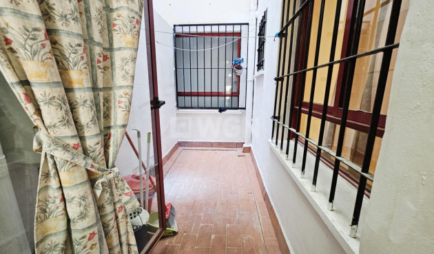 Resale - Apartment / flat - Guardamar del Segura - Pueblo