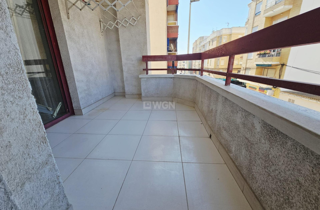 Resale - Apartment / flat - Guardamar del Segura - Pueblo