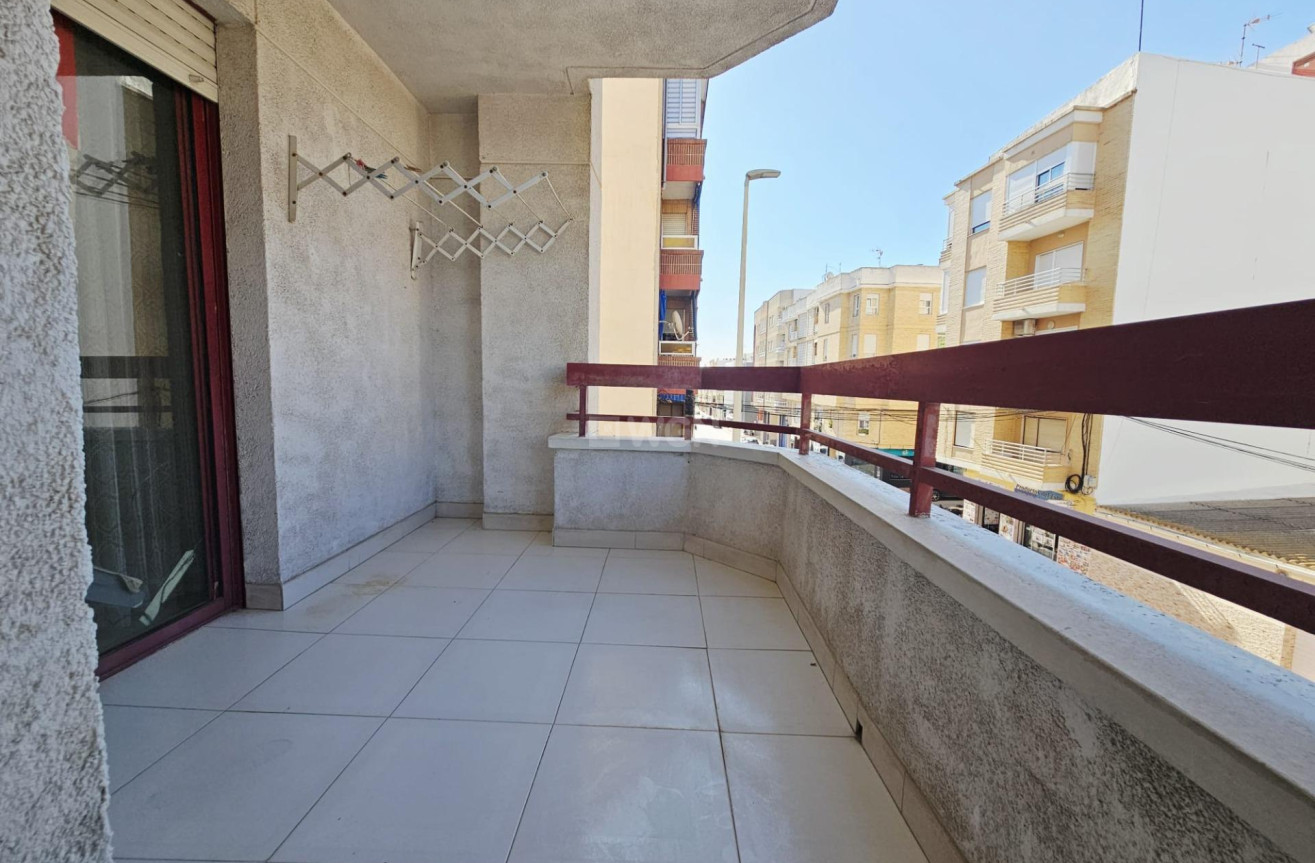 Resale - Apartment / flat - Guardamar del Segura - Pueblo