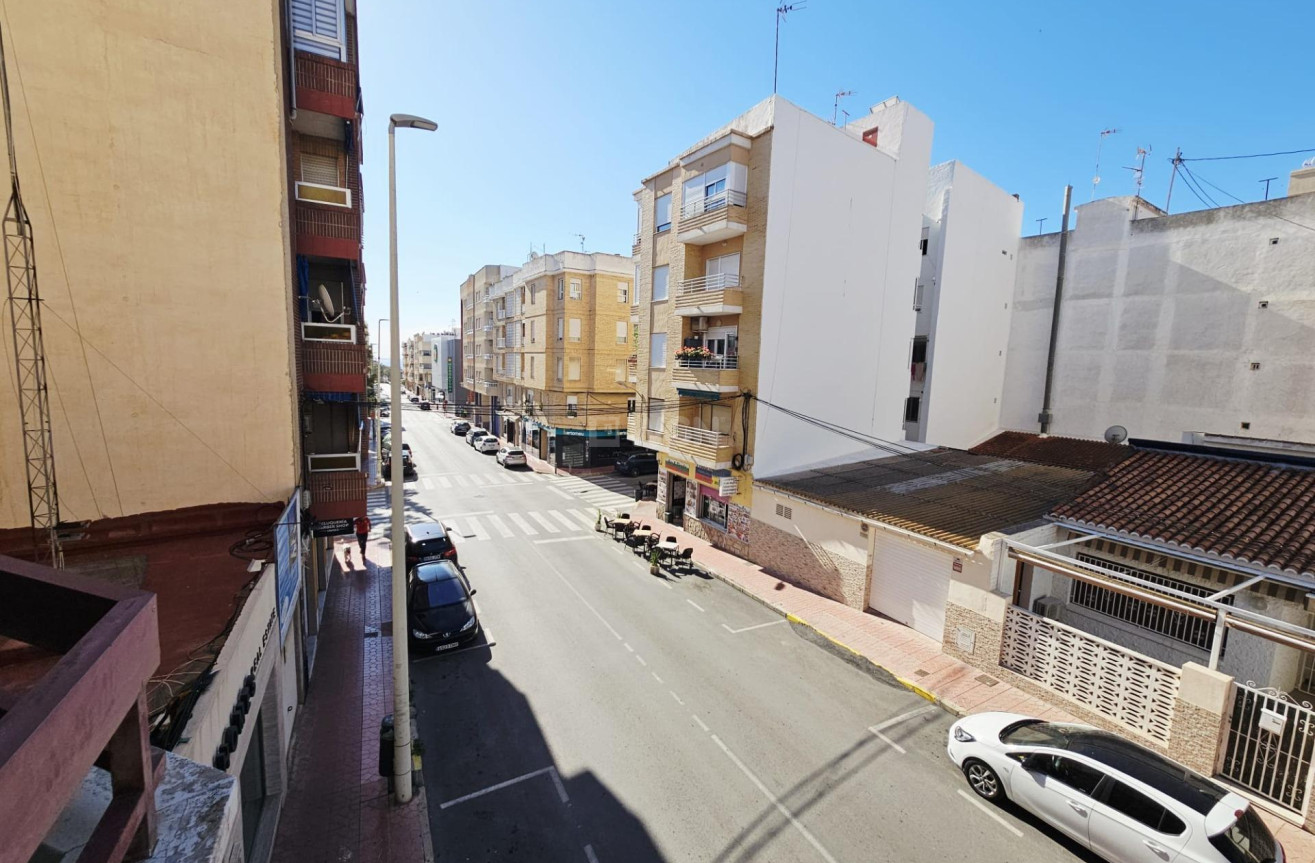 Resale - Apartment / flat - Guardamar del Segura - Pueblo