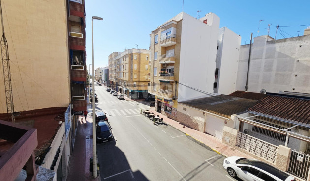 Resale - Apartment / flat - Guardamar del Segura - Pueblo