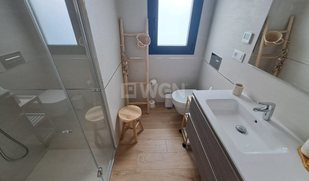 Odsprzedaż - Mieszkanie w bloku - Los Balcones - Costa Blanca