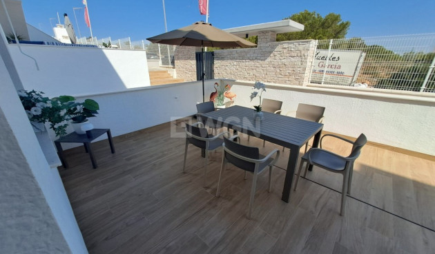 Odsprzedaż - Mieszkanie w bloku - Los Balcones - Costa Blanca