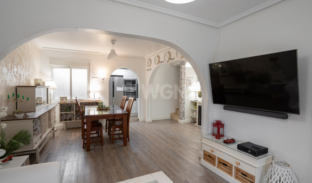 Odsprzedaż - Kamienica - Gran Alacant - Costa Blanca