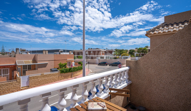 Odsprzedaż - Kamienica - Gran Alacant - Costa Blanca