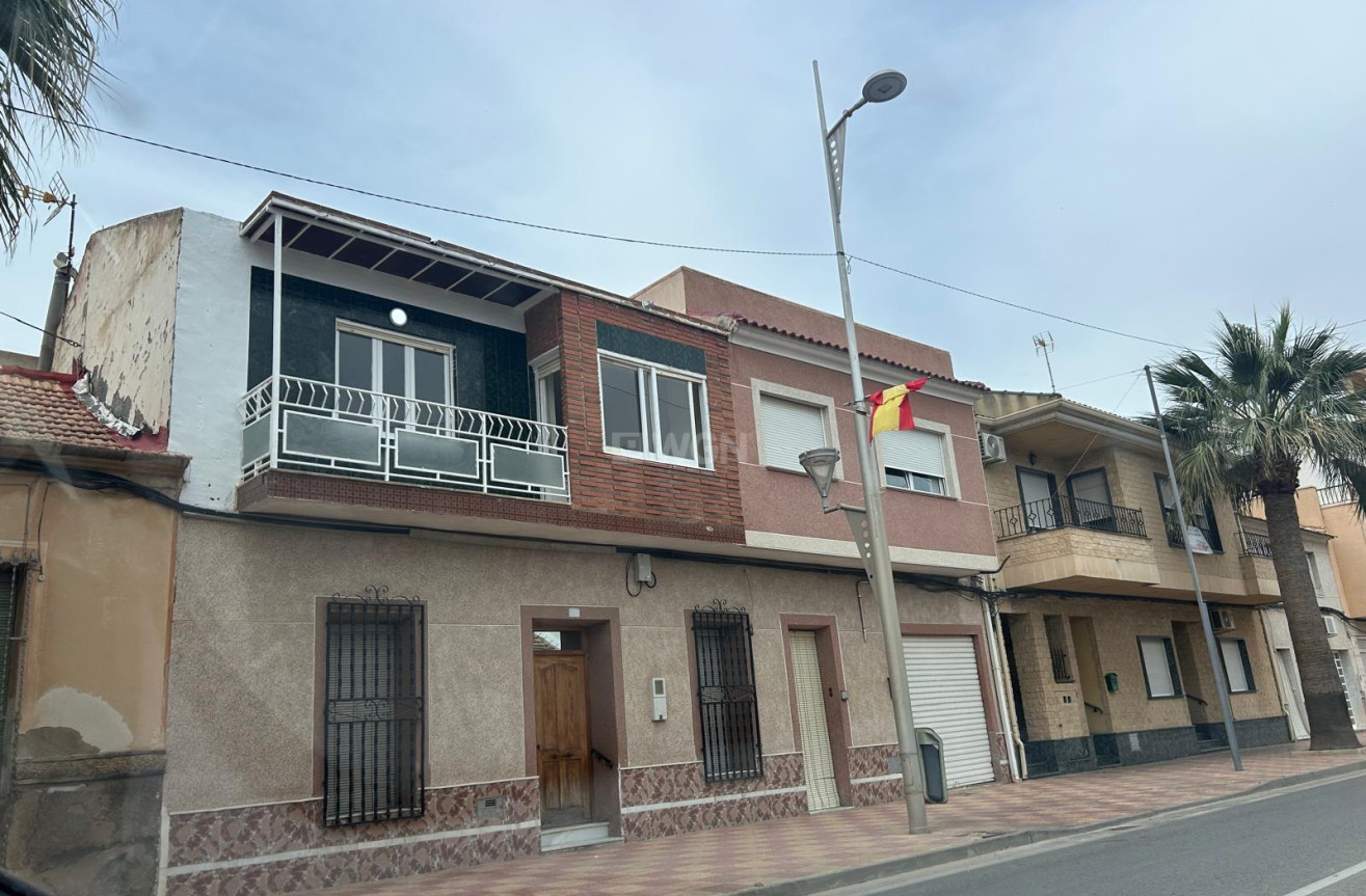 Odsprzedaż - Mieszkanie w bloku - Jacarilla - Inland