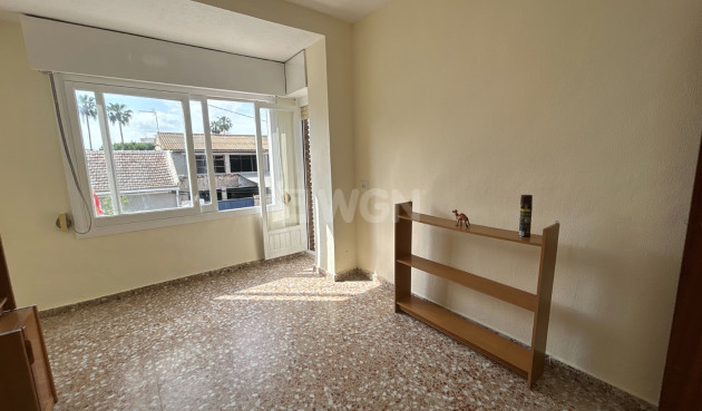 Odsprzedaż - Mieszkanie w bloku - Jacarilla - Inland