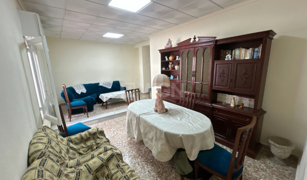 Odsprzedaż - Mieszkanie w bloku - Jacarilla - Inland