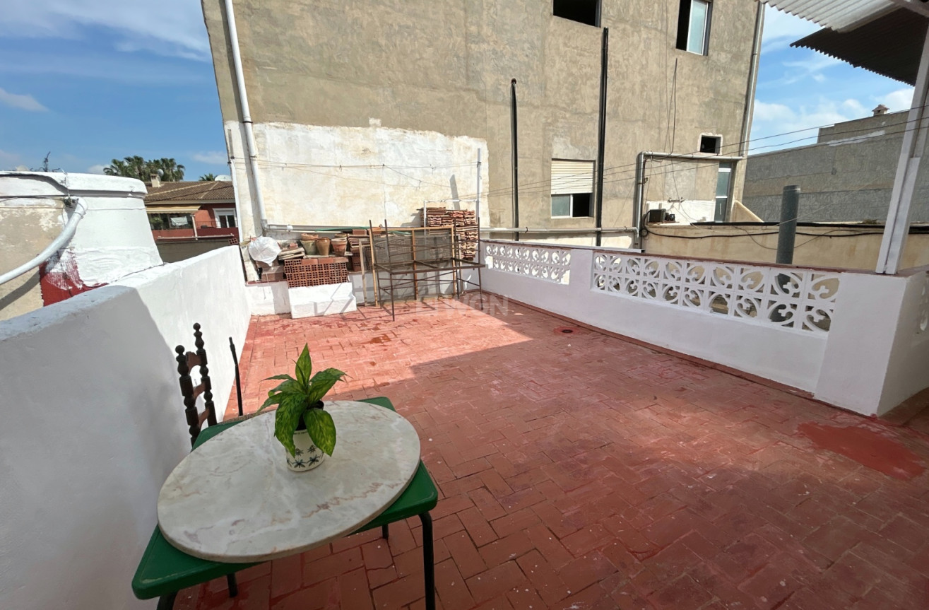 Odsprzedaż - Mieszkanie w bloku - Jacarilla - Inland