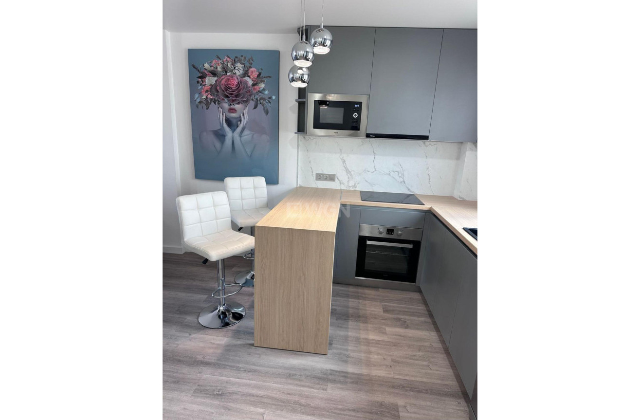 Wiederverkauf - Wohnung - Torrevieja - Estacion De Autobuses